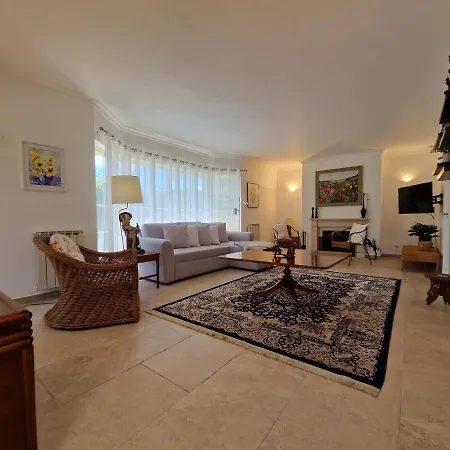 Rent4rest Golf Lovers Paradise 4br With Pool Semesterbostad